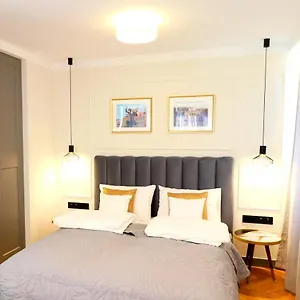  Apartment Falcon Center 1 Centralna